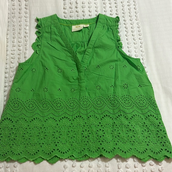 Anthropologie Tops - ANTHROPOLOGIE green eyelet top